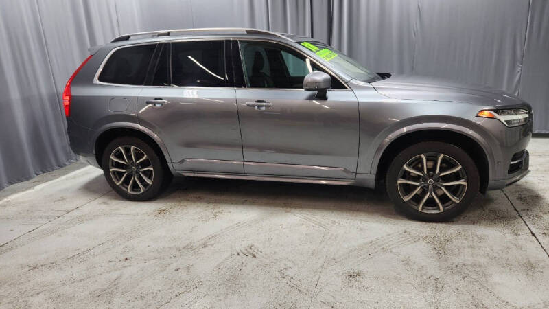 2018 Volvo XC90 T5 Momentum 7-Passenger