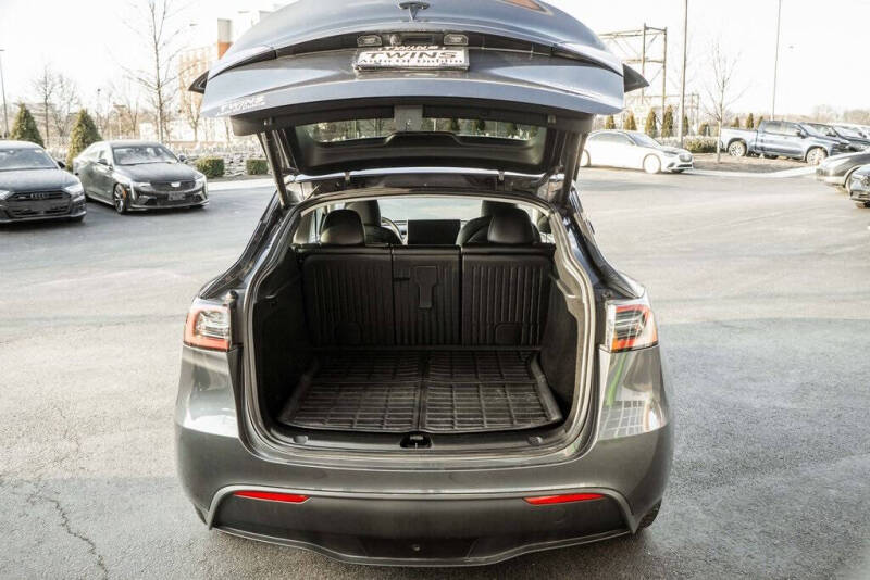 2023 Tesla Model Y Long Range