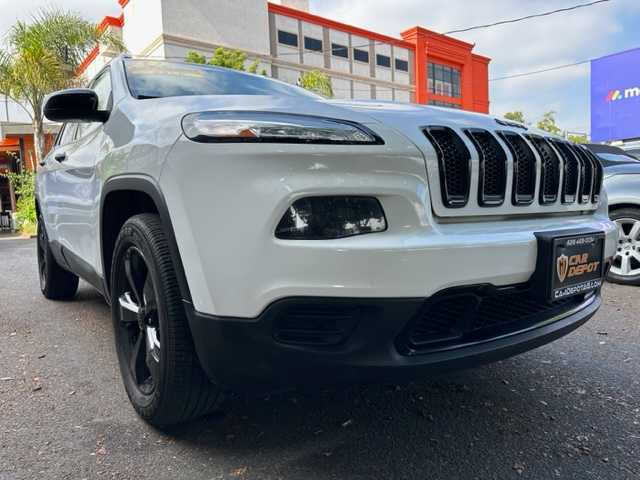 2017 Jeep Cherokee Sport Altitude