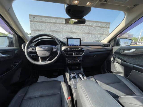 2020 Ford Escape Titanium