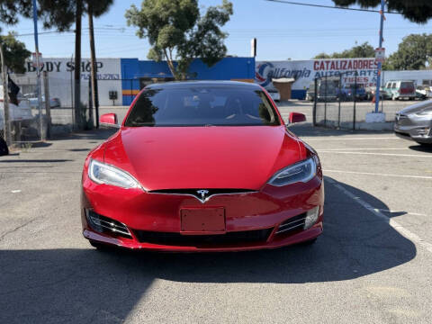 2016 Tesla Model S 90D