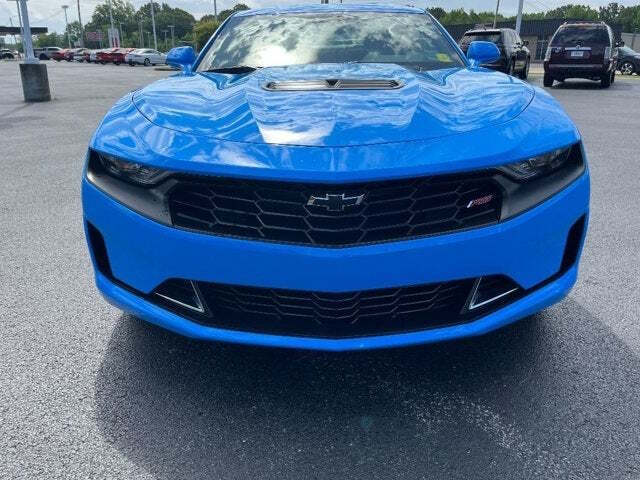 2023 Chevrolet Camaro 2