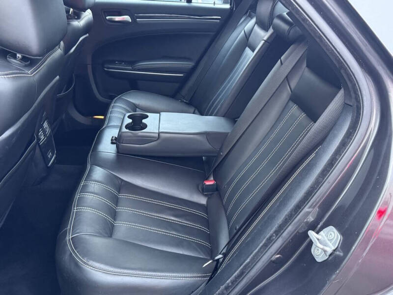 2021 Chrysler 300 S V6