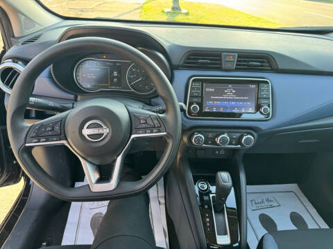 2023 Nissan Versa SV