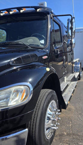 2007 Freightliner M2 106