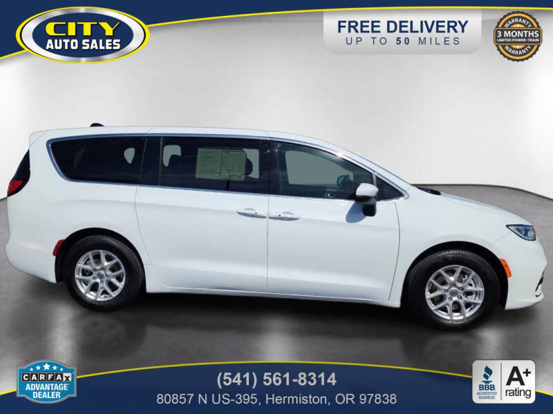 2023 Chrysler Pacifica Touring