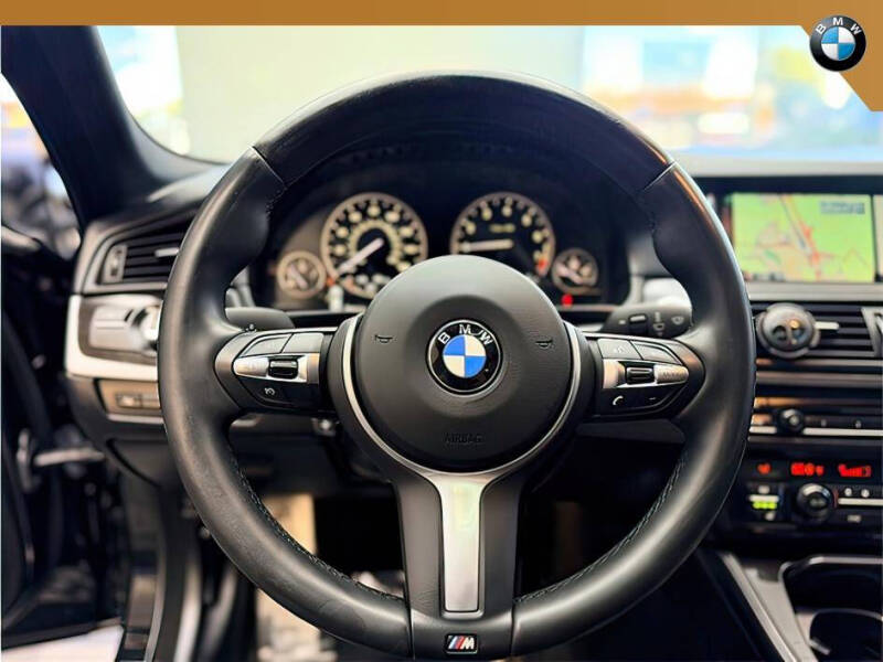 2015 BMW 5 Series 528i