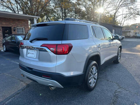 2017 GMC Acadia SLE-2