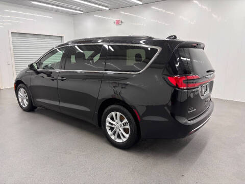 2022 Chrysler Pacifica Touring