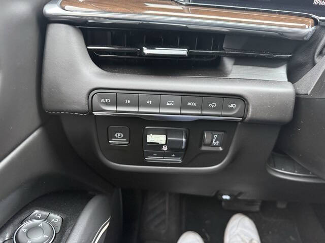 2023 Cadillac Escalade ESV Sport Platinum