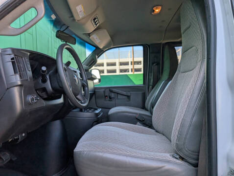 2018 GMC Savana LT 3500