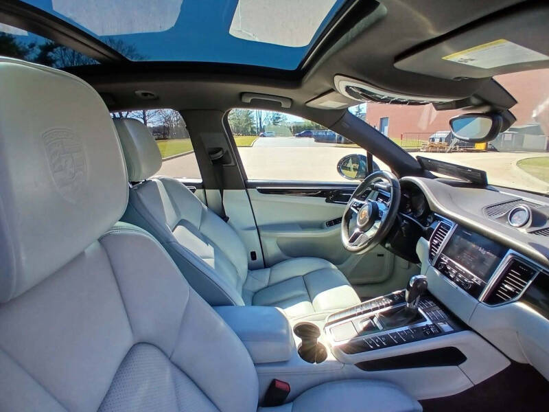 2017 Porsche Macan S