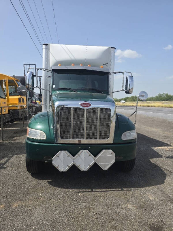 2019 Peterbilt 348