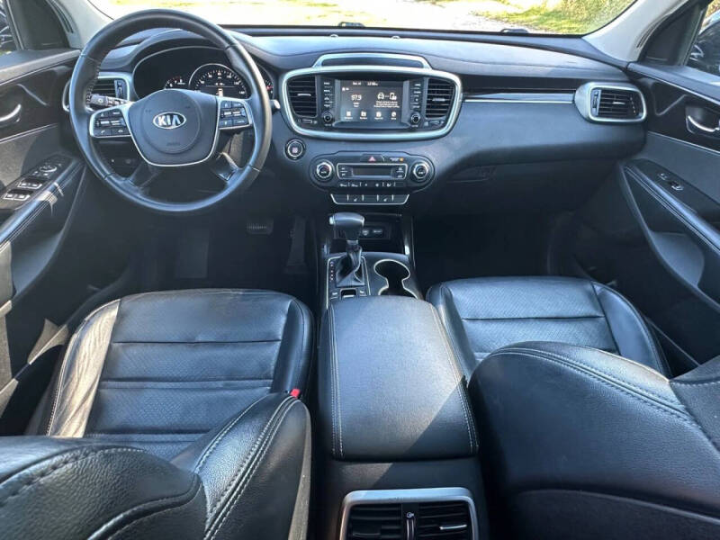 2020 Kia Sorento EX V6