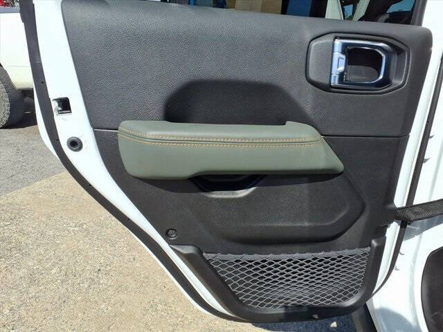 2025 Jeep Gladiator Mojave