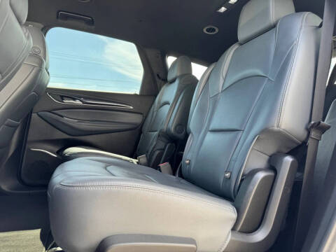 2022 Buick Enclave Essence