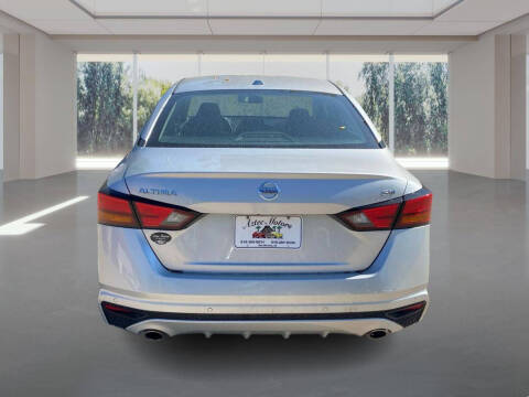 2020 Nissan Altima 2.5 SV