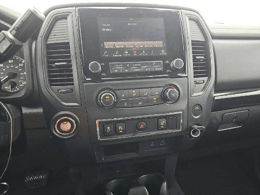 2023 Nissan Titan SV