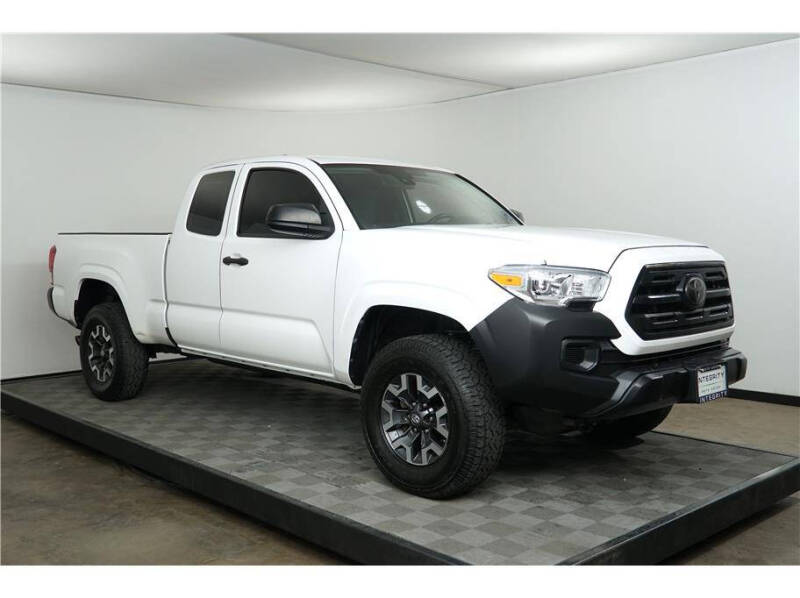 2018 Toyota Tacoma SR