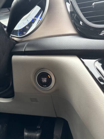 2017 Chrysler Pacifica LX