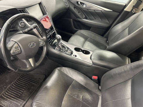2015 Infiniti Q50