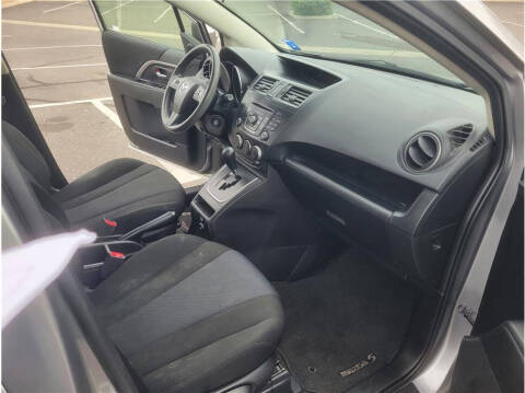 2015 Mazda MAZDA5 Sport