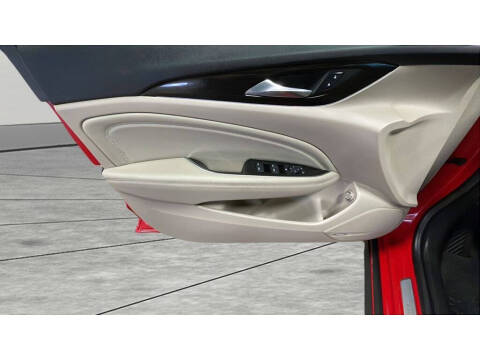 2018 Buick Regal TourX Essence