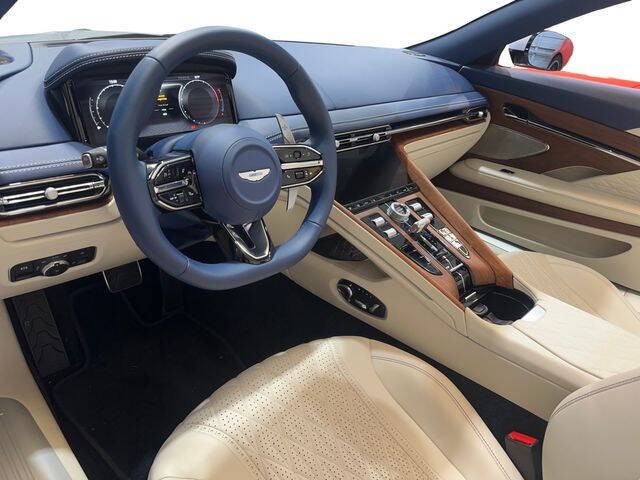 2025 Aston Martin DB12 Volante
