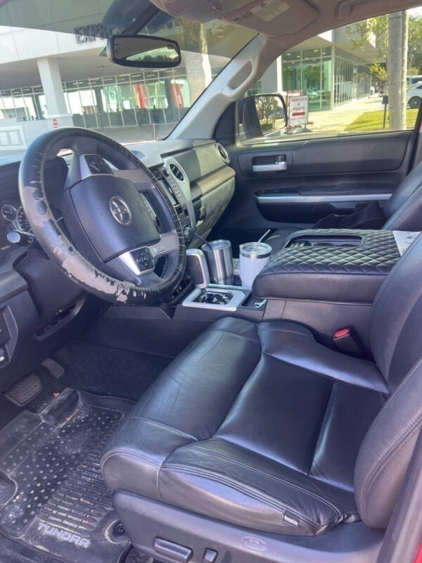 2017 Toyota Tundra SR5