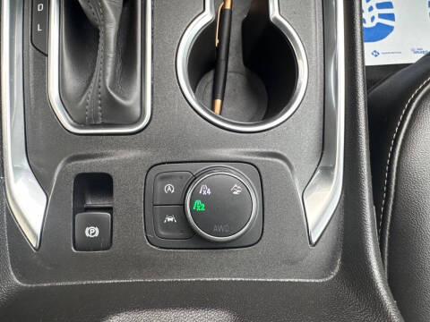 2022 Chevrolet Traverse LT Leather