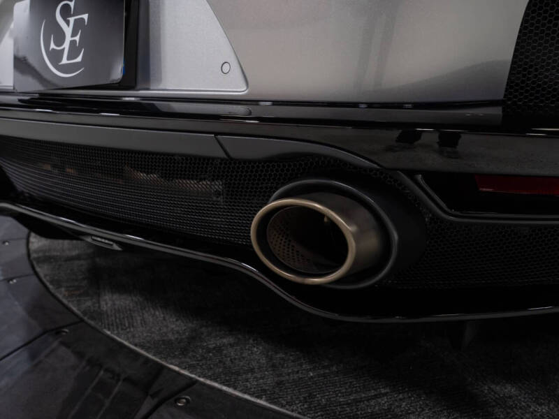 2023 McLaren GT