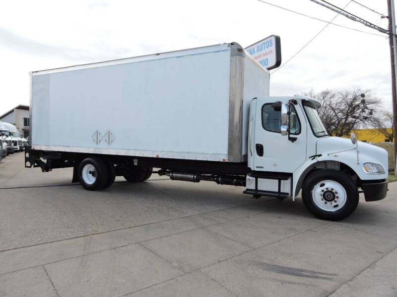 2012 Freightliner M2 106