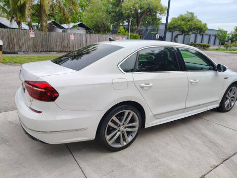 2017 Volkswagen Passat 1.8T R-Line