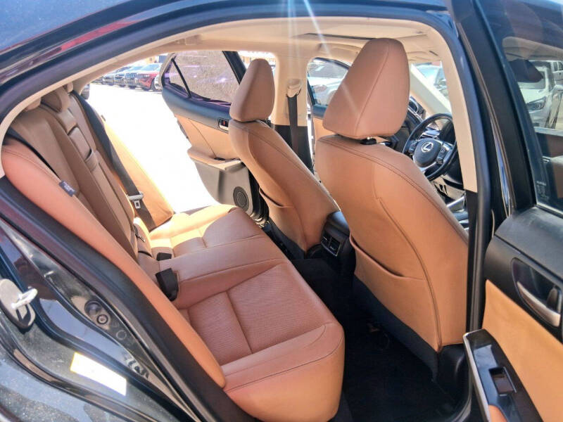 2017 Lexus IS 300