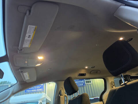 2021 Chrysler Voyager LX