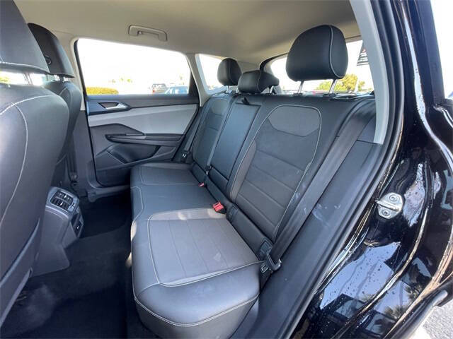 2024 Volkswagen Taos SE