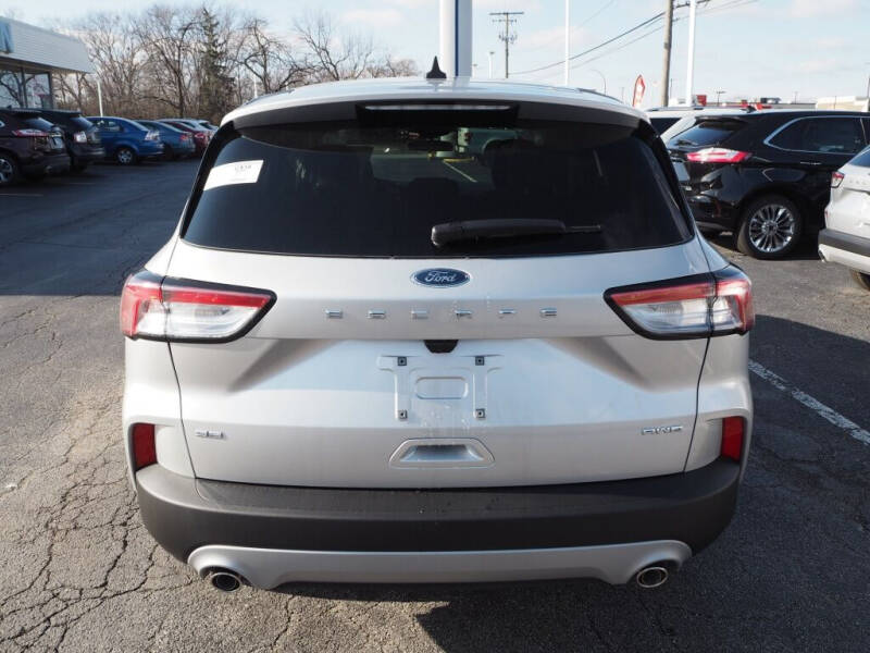 2020 Ford Escape SE