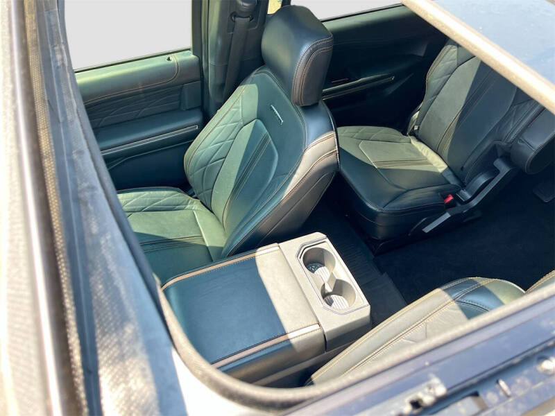 2022 Ford Expedition MAX Platinum