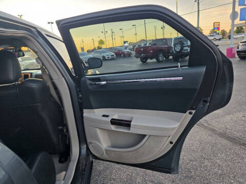 2005 Chrysler 300 C