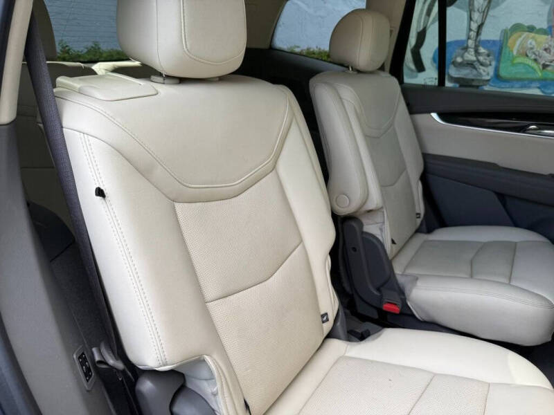 2021 Cadillac XT6 Premium Luxury