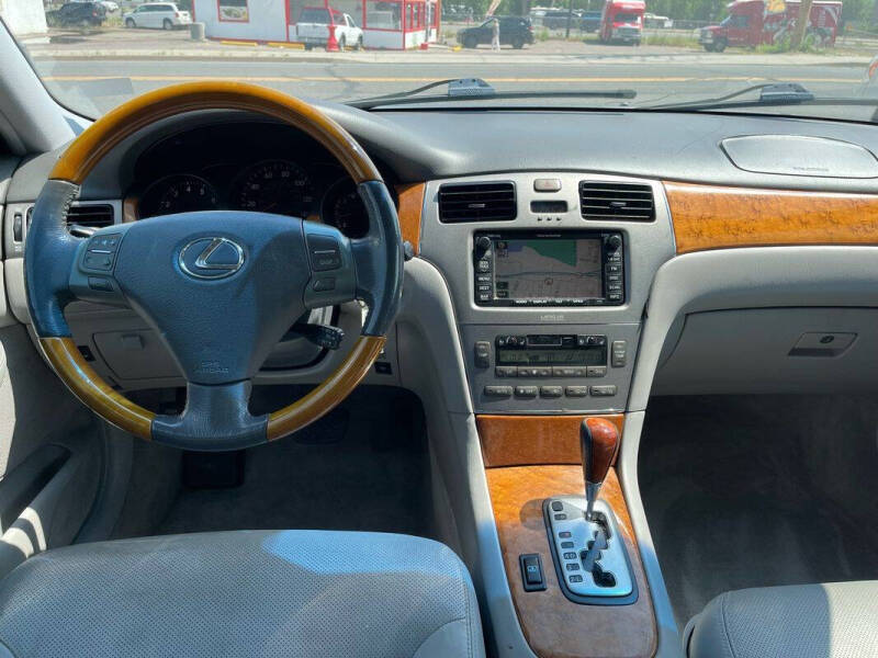 2005 Lexus ES 330