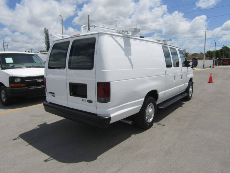 2012 Ford E-Series Econoline Van Commercial photo 7