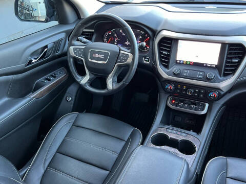 2020 GMC Acadia Denali