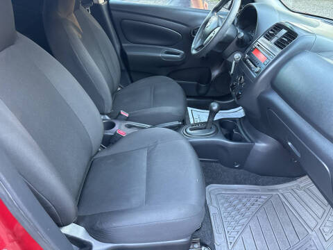 2015 Nissan Versa 1.6 S