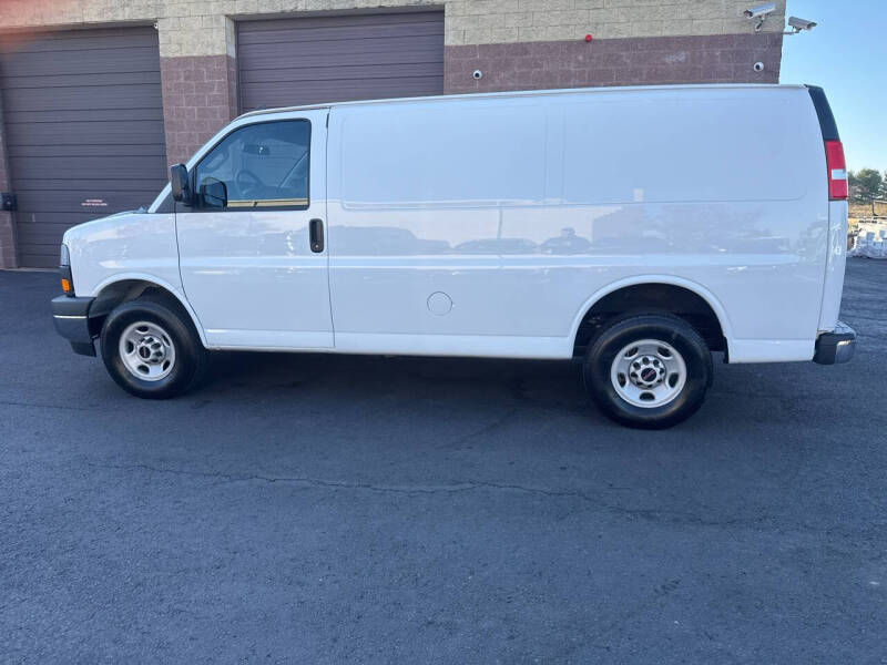 2024 GMC Savana 2500