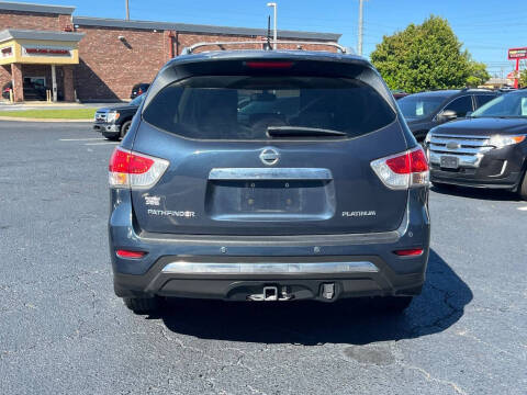 2016 Nissan Pathfinder SV