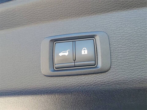 2024 Mitsubishi Outlander PHEV SE