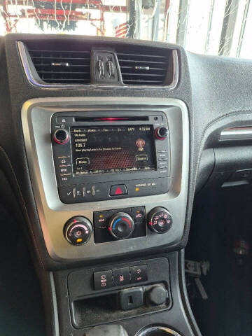 2015 GMC Acadia SLE-2