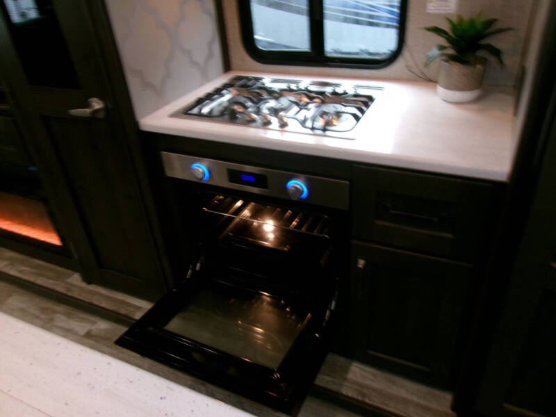 2021 Grand Design RV Reflection 303rls