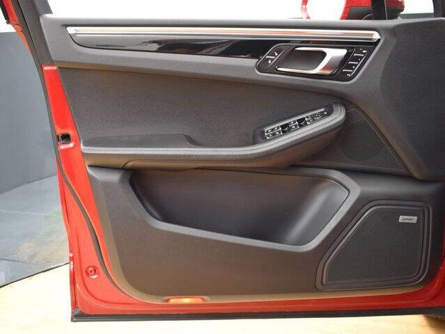 2018 Porsche Macan S